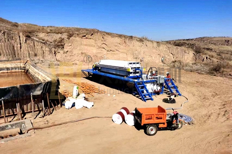 陜西榆林油田鉆井泥漿現場