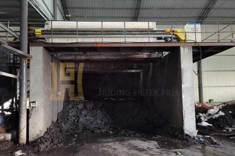 河南省200平方自動拉板壓濾機使用現場